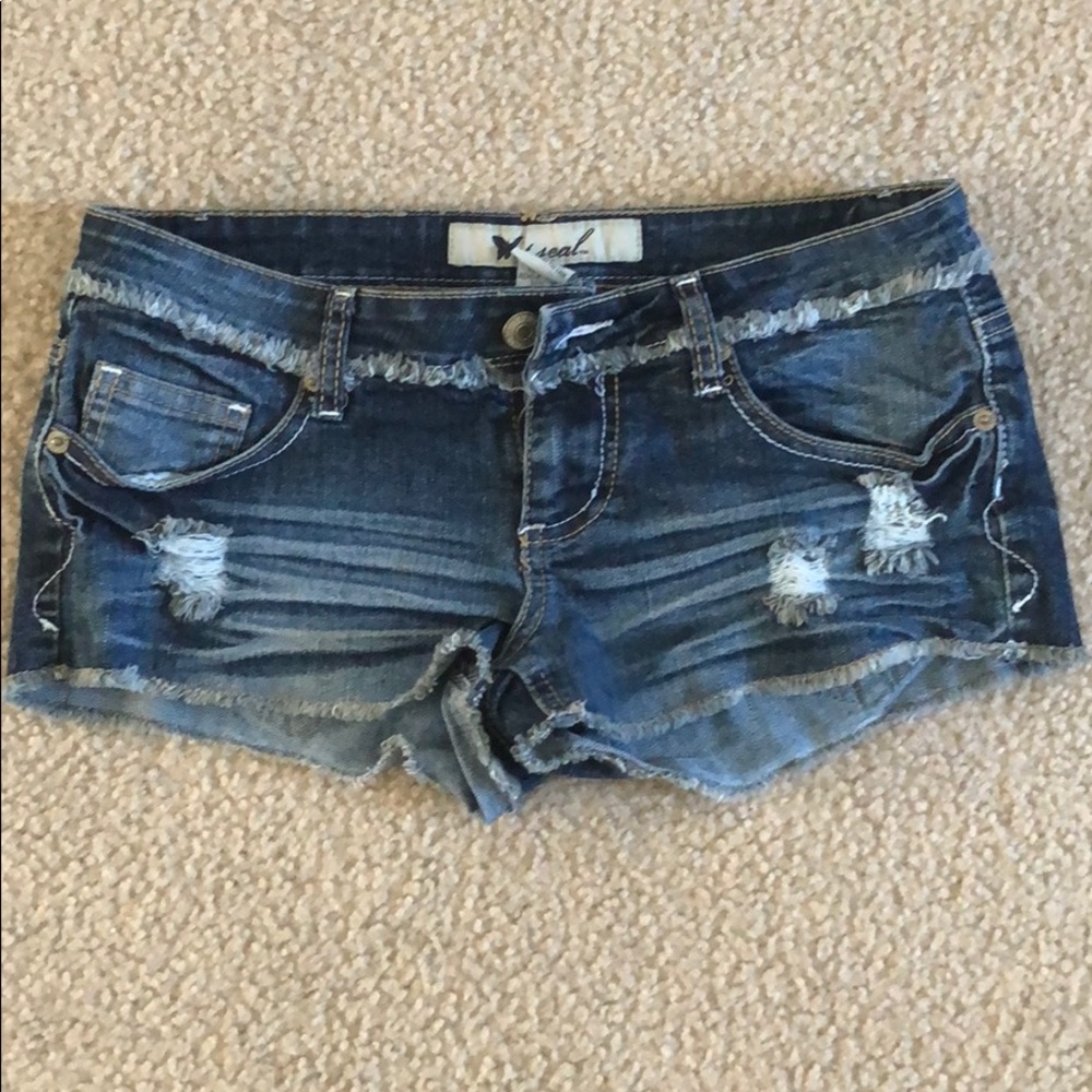 Short shorts